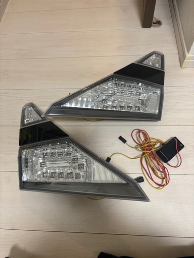 20ヴェルファイア テールランプ　リアフィニッシャー