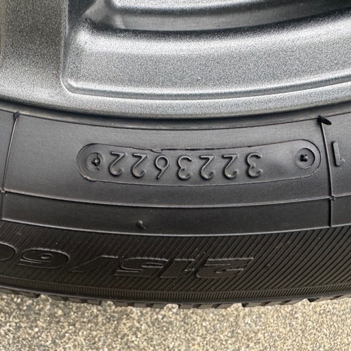 トーヨー スタッドレス 215/60R16 95Q 2022年製 ホイール4本