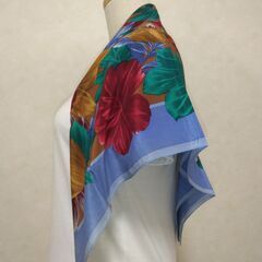 スカーフ　ブルー×花の画像