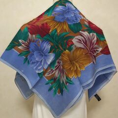 スカーフ　ブルー×花の画像