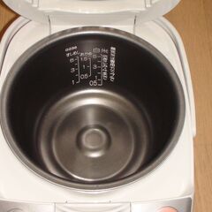 炊飯器★ZOJIRUSHI　NP-CB10★5.5合炊き★極め炊き★美品の画像
