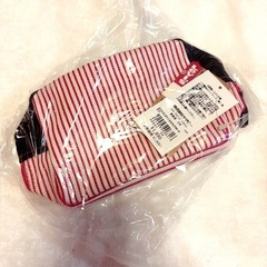 【新品タグ付き】リーバイス Levi's ポーチ 赤白ストライプ 新品未使用の画像