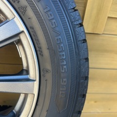 ノア、ヴォクシー、スタッドレスタイヤバリ山　　の画像