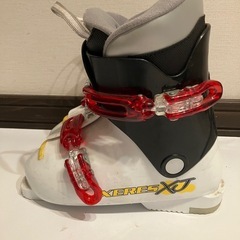 スキー靴　子供用の画像