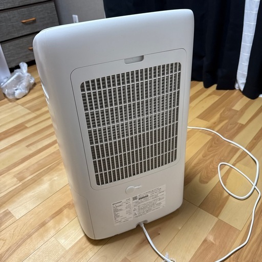 除湿機
シャープ　プラズマクラスター