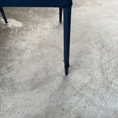 0円　差し上げます　赤と青の椅子　二脚セットの画像