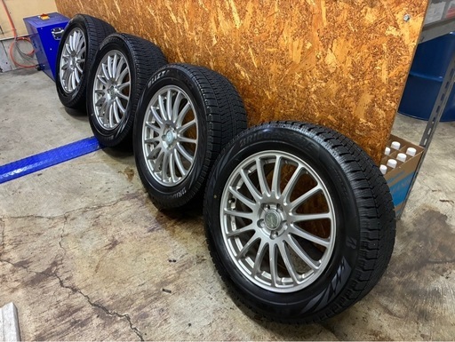 お取引き中、225/55R17?2022年製ブリヂストンVRX2?17×7J⭐️IS53⭐️5H×pcd100⭐️ご不要なアルミお買取