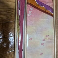 着物２枚と帯1本帯揚げ帯絞めの画像