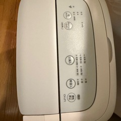 【引き取りのみ】SHARP除湿機(説明書付き)の画像