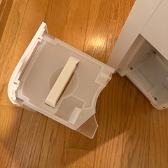 【引き取りのみ】SHARP除湿機(説明書付き)の画像