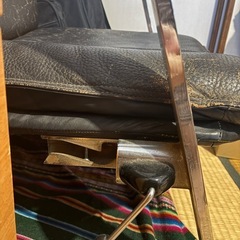 【年内限定】本革張り　リクライニングチェア〈背もたれ
調整可能〉の画像