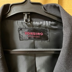 スーツ 黒 の画像