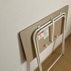 【取引中】折りたたみ式デスクの画像