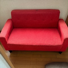 ソファー［赤］値段交渉🆗の画像