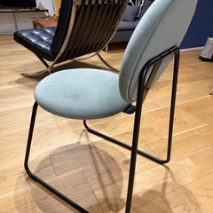 イケア MANHULT モンフルト チェアの画像