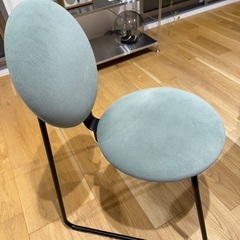 イケア MANHULT モンフルト チェアの画像