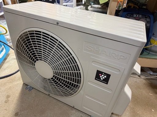 シャープ　ルームエアコン　2022年製　AY-P22N-W 室内機クリーニング済み