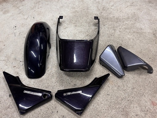 ゼファー400 外装