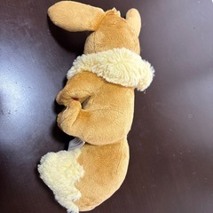 寝そべりイーブイの画像