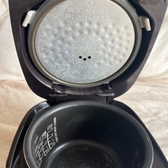 ZOJIRUSHI 炊飯器 3合の画像