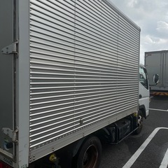 アルミバン2トントラックの画像