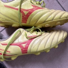 MIZUNO子供サッカースパイク23センチの画像