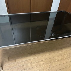 無料早い者勝ち！ガラスのテーブルの画像