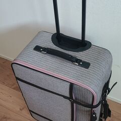 スーツケース　キャリアバッグの画像