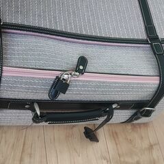 スーツケース　キャリアバッグの画像
