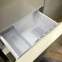 AQUA     3ドア冷蔵庫　2022年製　272L     自動製氷なし　中古品の画像