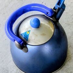 🍓  未使用：紫ハンドルやかんの画像