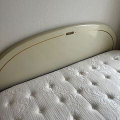 セミダブルベッドの画像