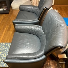 カリモク　ソファの画像