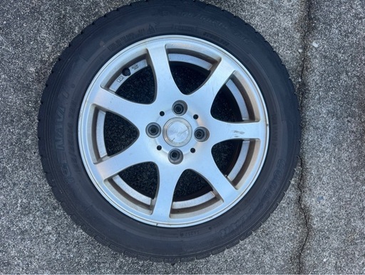 スタッドレスタイヤ