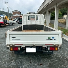 いすゞ ISUZU ELF エルフ 3トン トラック. 3,000KG. TKG-NKR85A. 6速MT. 平成25年.の画像