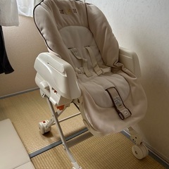 コンビ　ハイローチェア　の画像