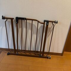 ベビーサークル　ベビーゲートの画像