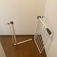 ベビーゲートの画像