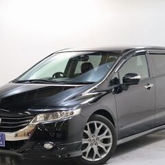 スタイリッシュなロールーフミニバンで今なお大人気です😍走りもgo...