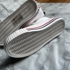 ハイカットスニーカー 17センチの画像