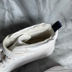 ハイカットスニーカー 17センチの画像