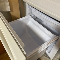 SHARP 冷蔵庫　TOSHIBA 洗濯機の画像