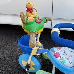 三輪車　プーさん　ディズニー　安全ガード付きの画像