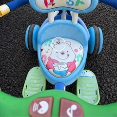 三輪車　プーさん　ディズニー　安全ガード付きの画像