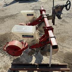 【福岡県みやま市】アグリテクノ矢崎 クリーンシーダ 2連 傾斜回転目皿式 ユニット 播種機 耕運機 パーツ 農機具の画像