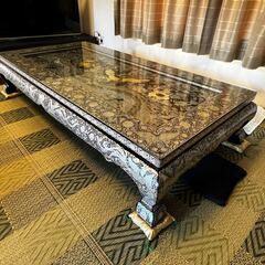 【高級螺鈿細工座卓】鶴と松の図／ガラステーブル付／美品の画像