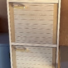 収納家具の画像