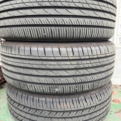 タイヤ
の画像