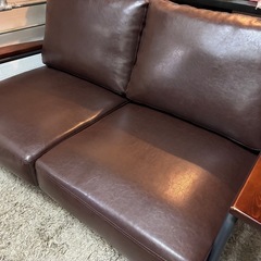 レザーソファーの画像