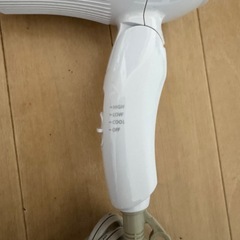 コイズミ TiNY ヘアドライヤー マイナスイオン ホワイト KHD-0920の画像